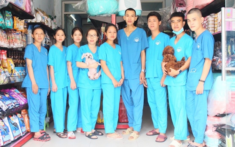 Phòng khám Thi Thi chuyên các dịch vụ chăm sóc, thăm khám, điều trị và cấp cứu thú y 24/ 24 cho thú cưng.